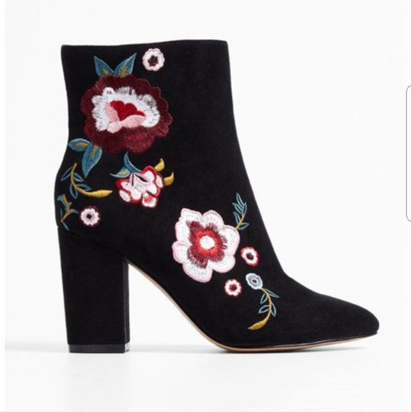 Express Shoes - Floral embroidered bootie NWT